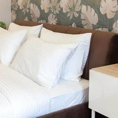 Appartement Alfa Svobody 39 *