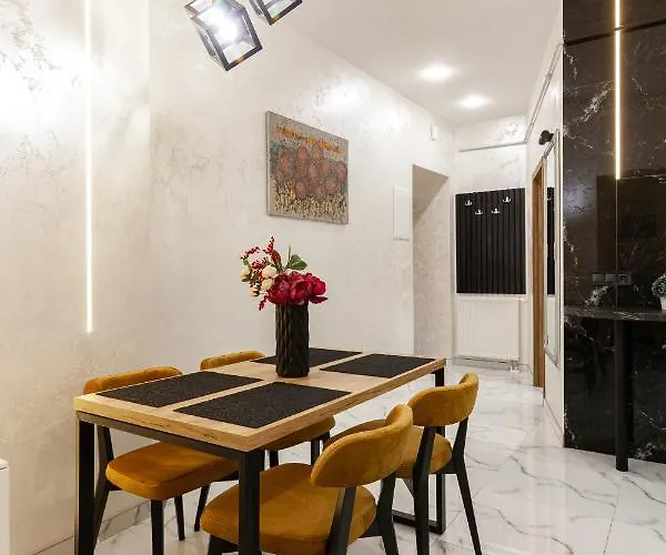 Apartamento Alfa Svobody 39